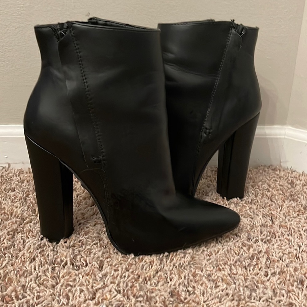 Black 5 inch booties